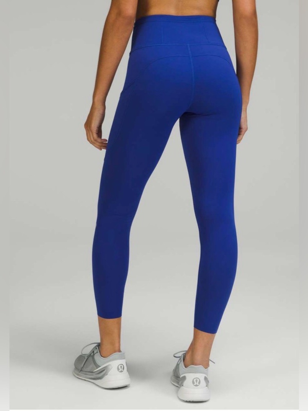 Lululemon Fast and Free High-Rise Tight 25"
Psychic size 6